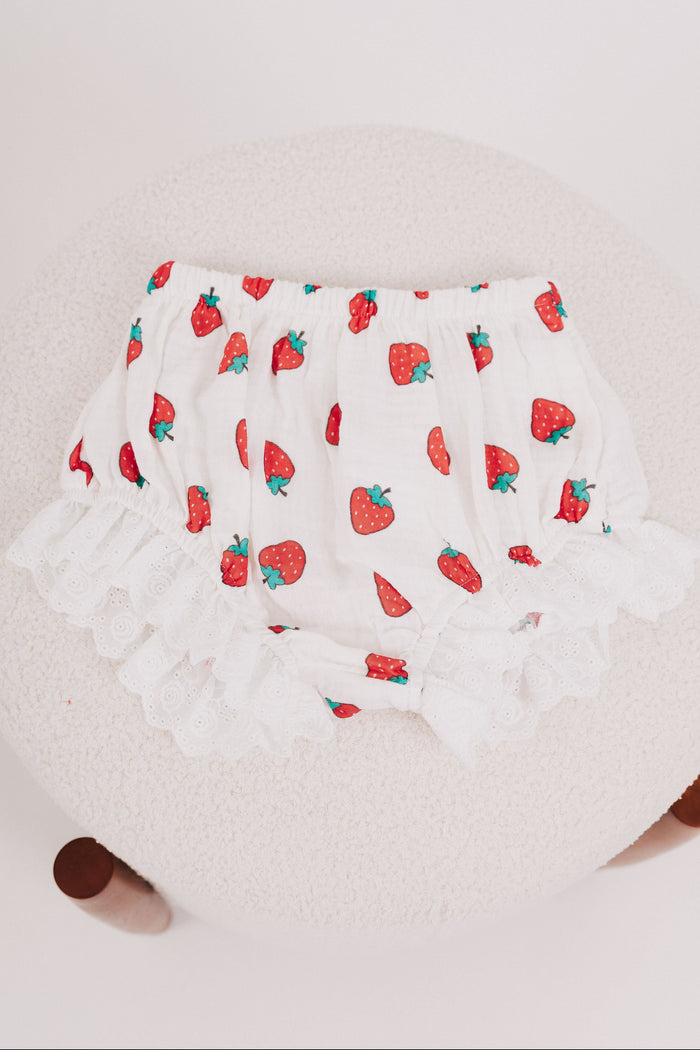 strawberry print baby set bottoms