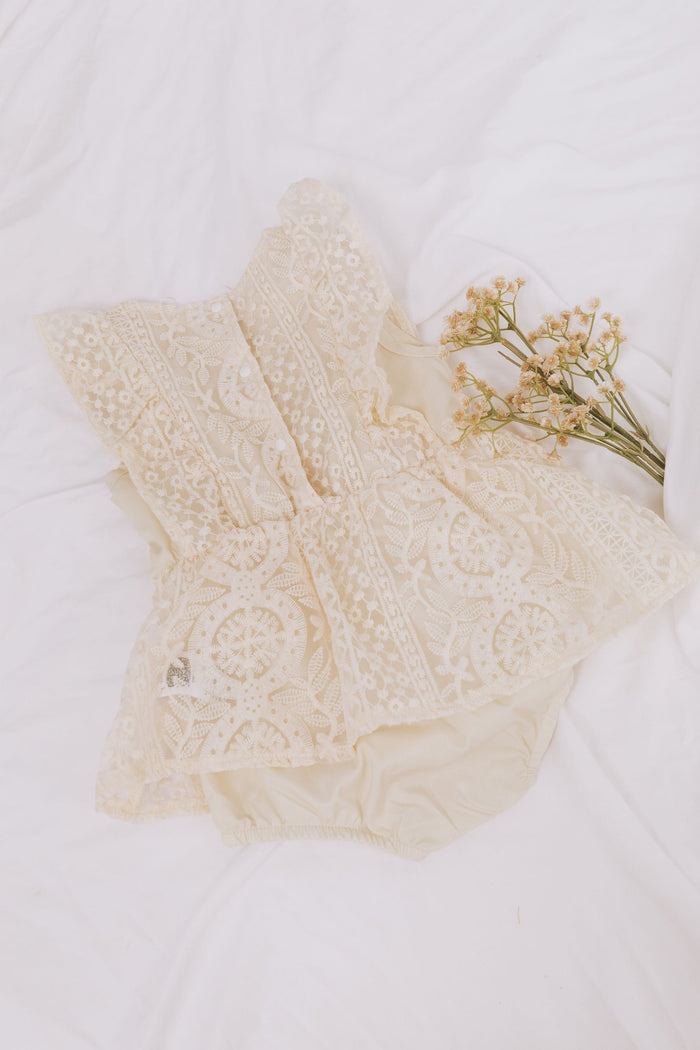 BABY - Frill N' Lace Baby Bodysuit