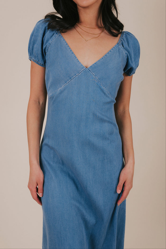 soft denim puff sleeve midi dress detail