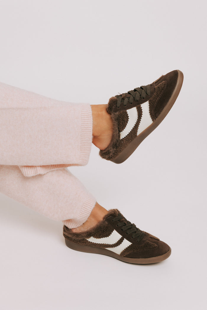 dolce vita merit slide plush sneakers side