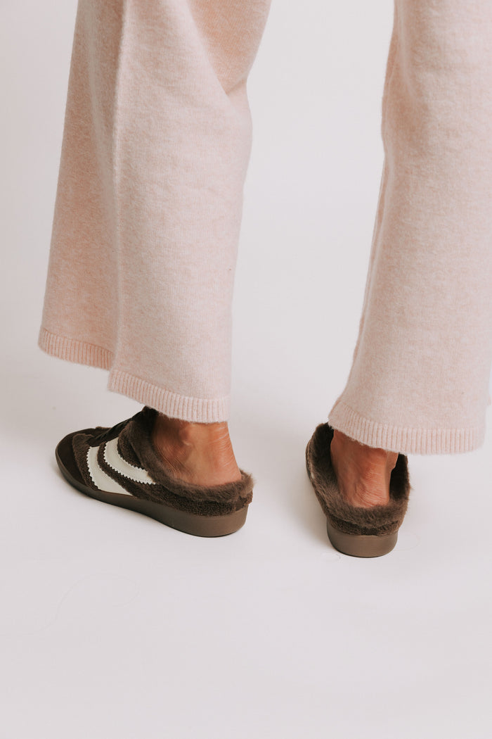 dolce vita merit slide plush sneakers back