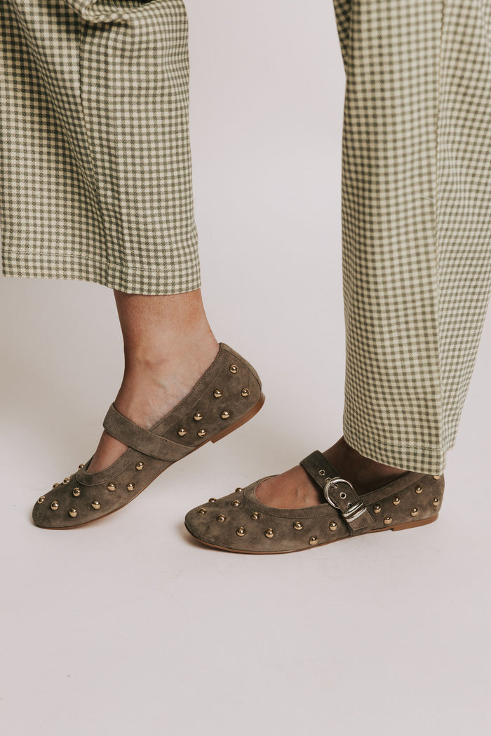 dolce vita mikel stud ballet flats side