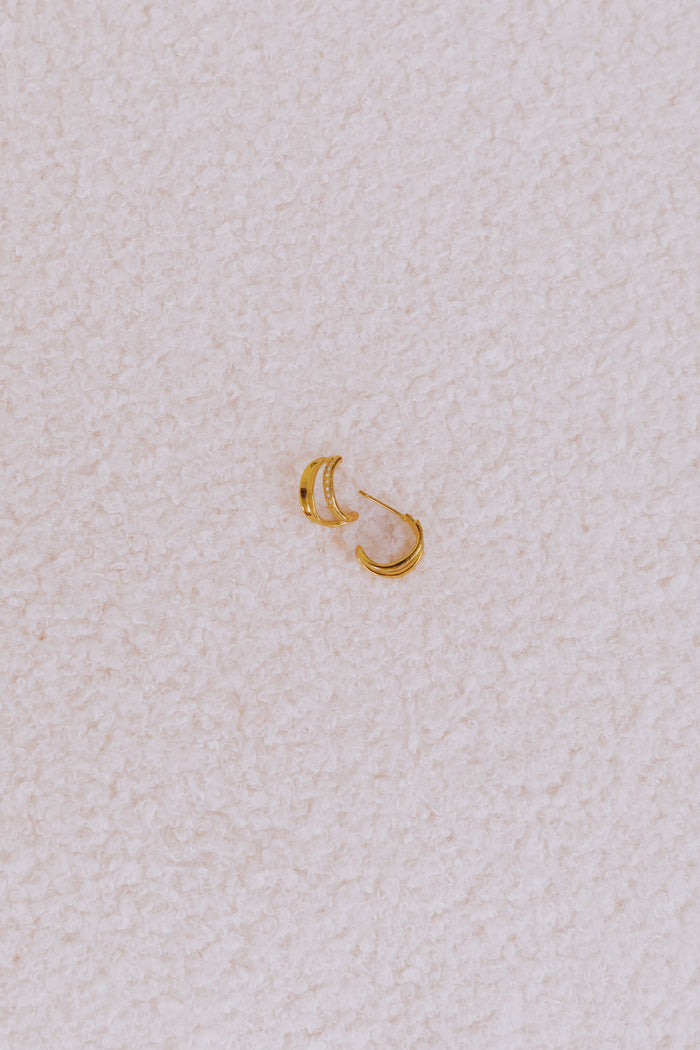 gold c hoop stud earrings