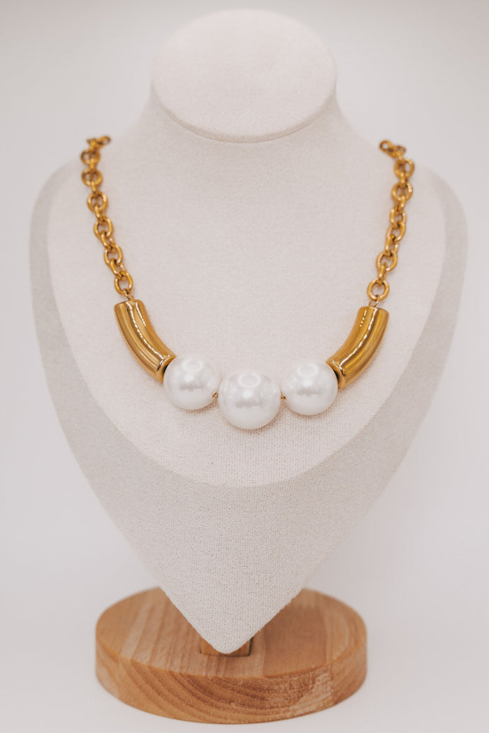 thick gold chain necklace with pearls