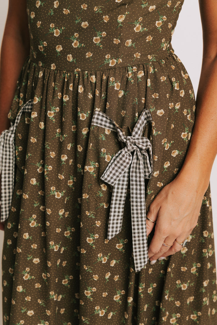 Farmhouse Bloom Dress