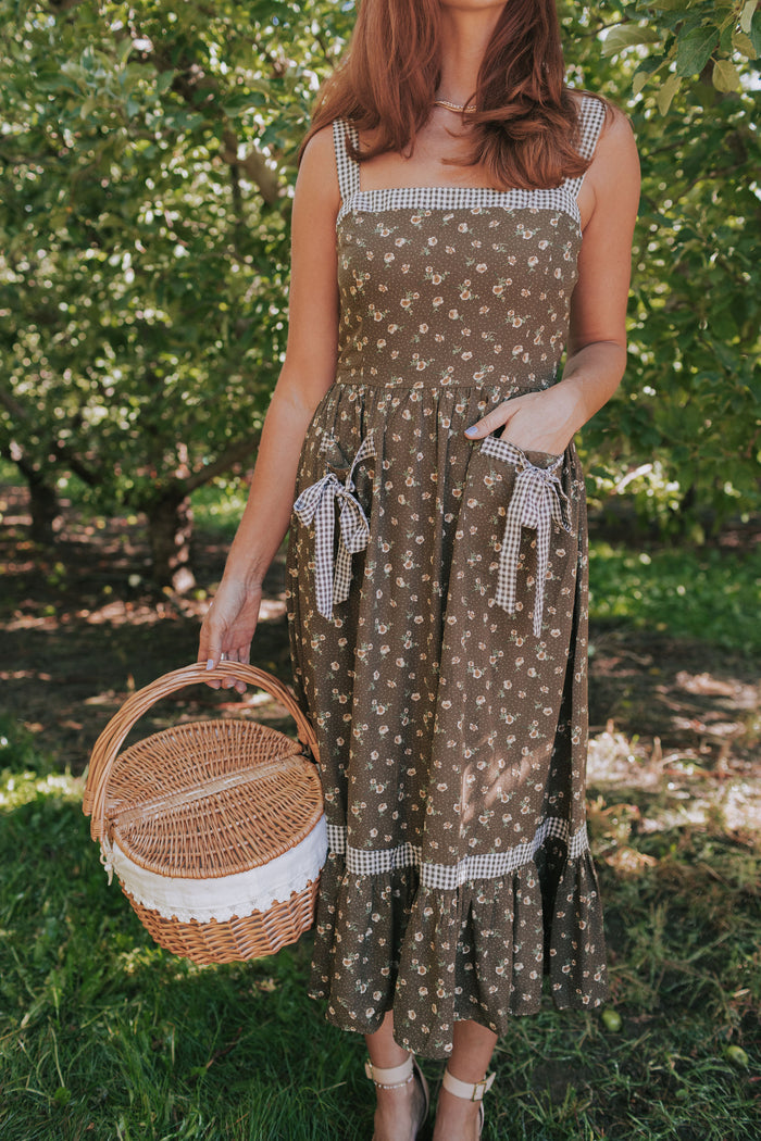 Farmhouse Bloom Dress