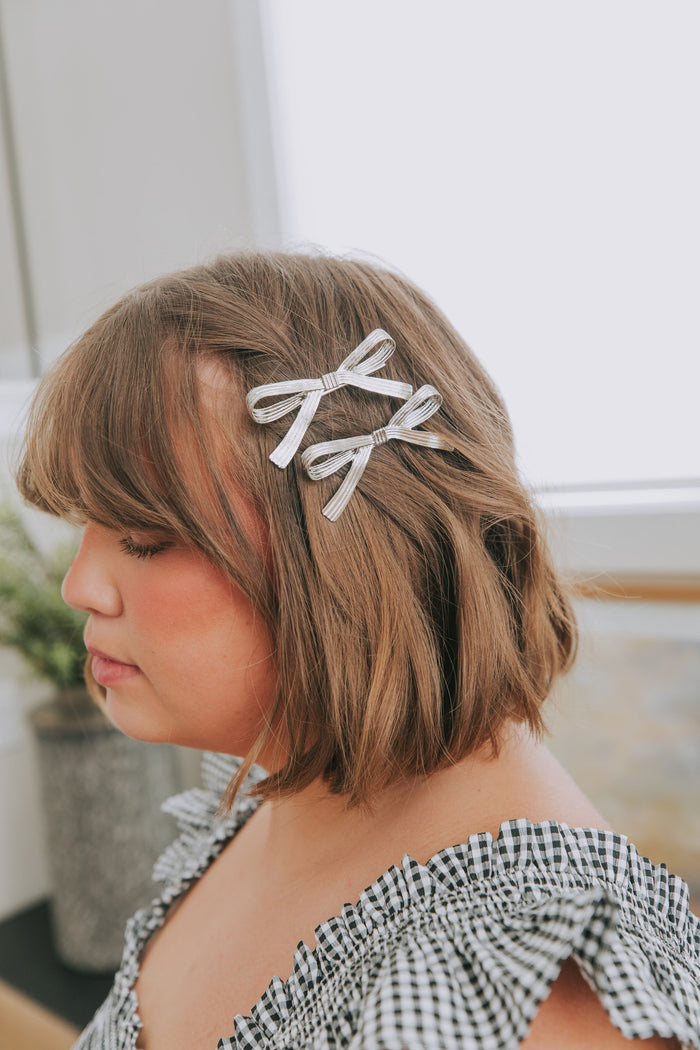 Finishing Touch Bow Clips - 2 Colors!