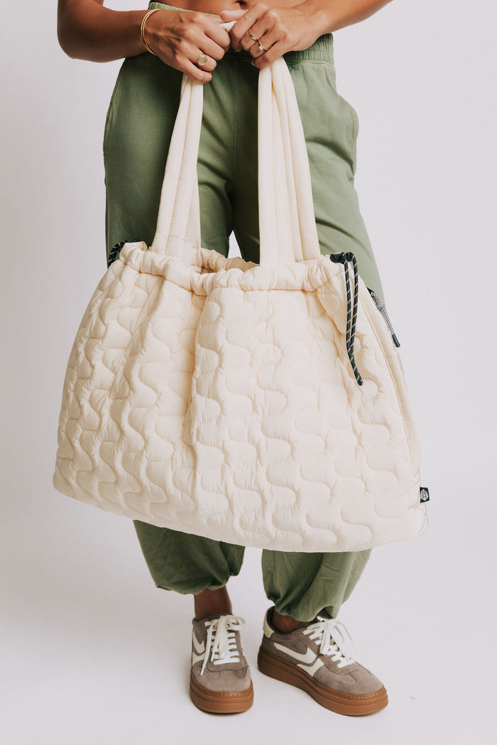 FREE PEOPLE - Cloud 9 Tote