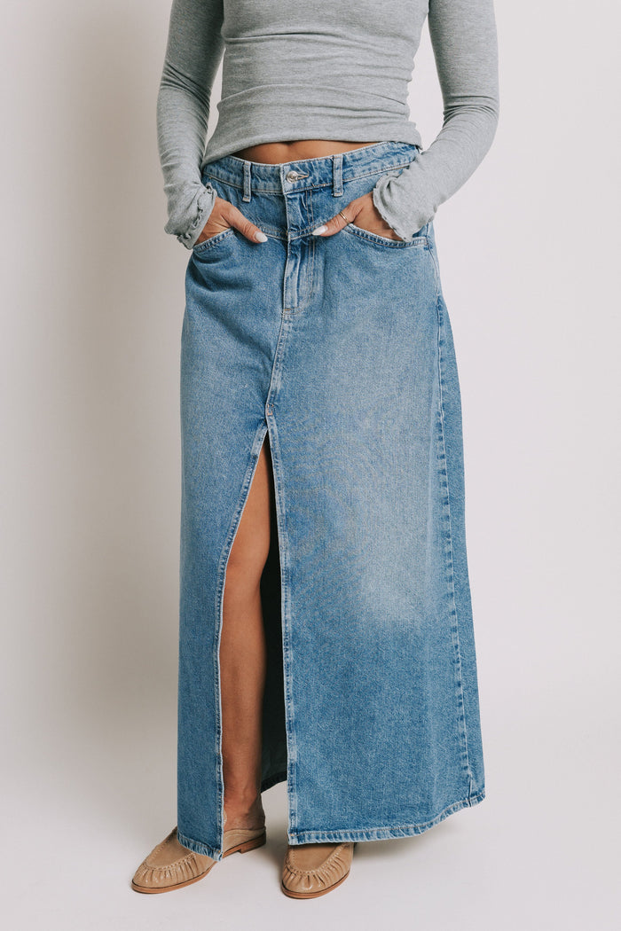 FREE PEOPLE - Come As You Are Denim Maxi Skirt