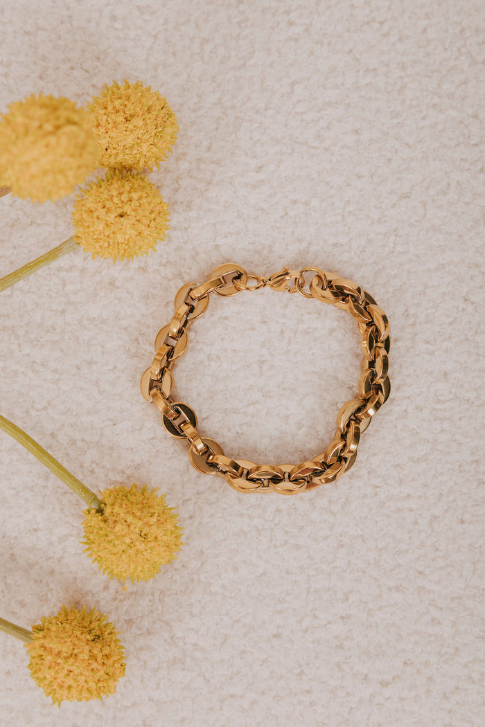 gold plated stainless steel bracelet chunky oversized with a lobster clasp