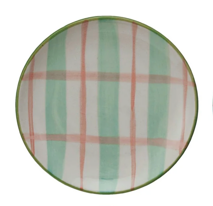 Round plate with green and pink plaid pattern