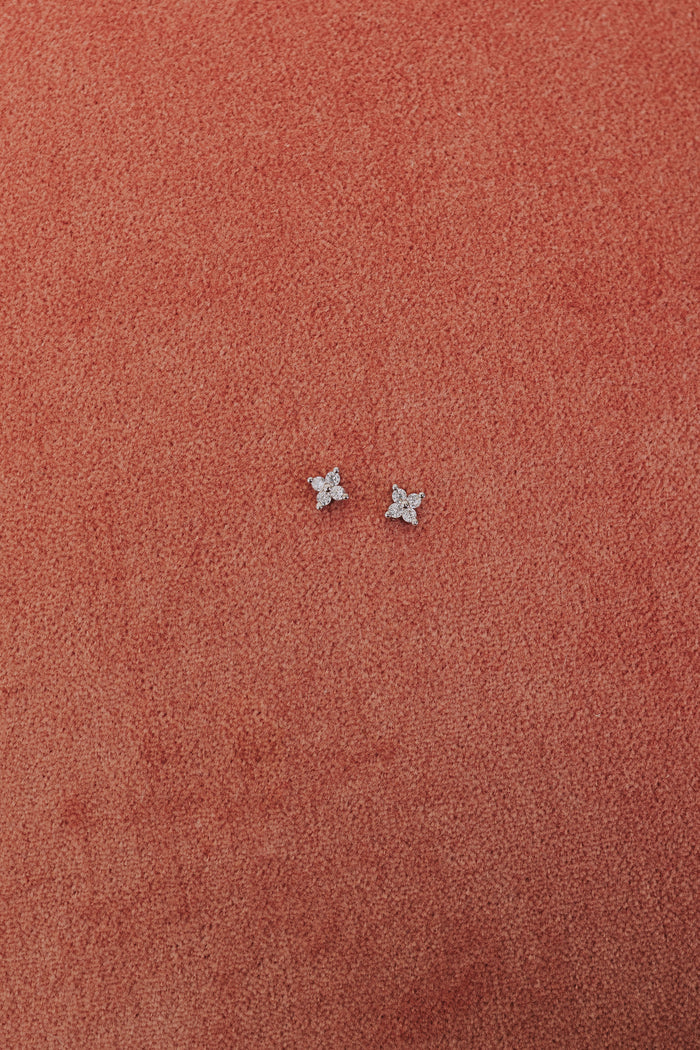 illustrious silver plated 14k stud earring flatlay