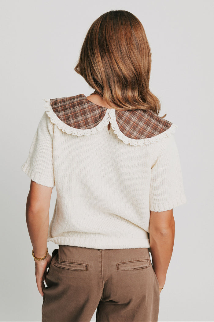 ivory knit short sleeve top with plaid collar
