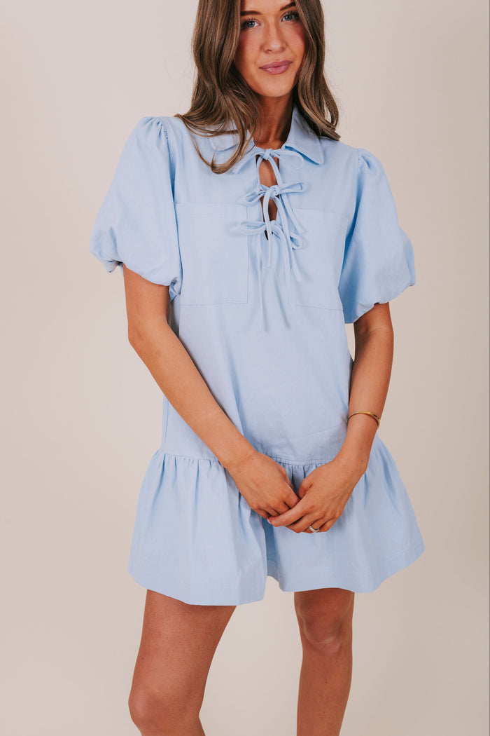 blue-bubble-sleeve-collared-mini-dress-details