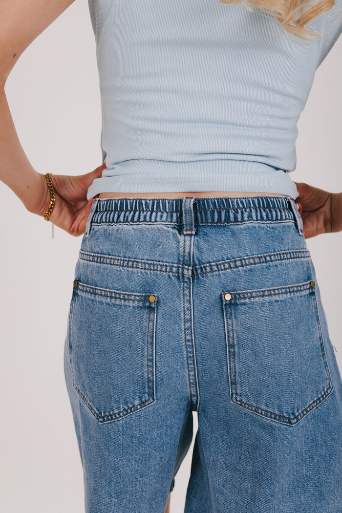 pleated baggy denim shorts waistline