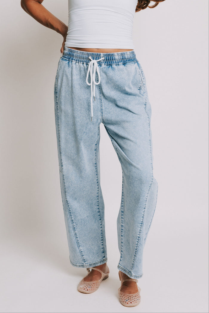 INCLUSIVE SIZING - RISEN - Needing Space Jeans
