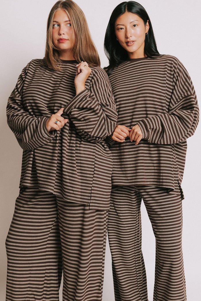 brown striped long sleeve lounge top models