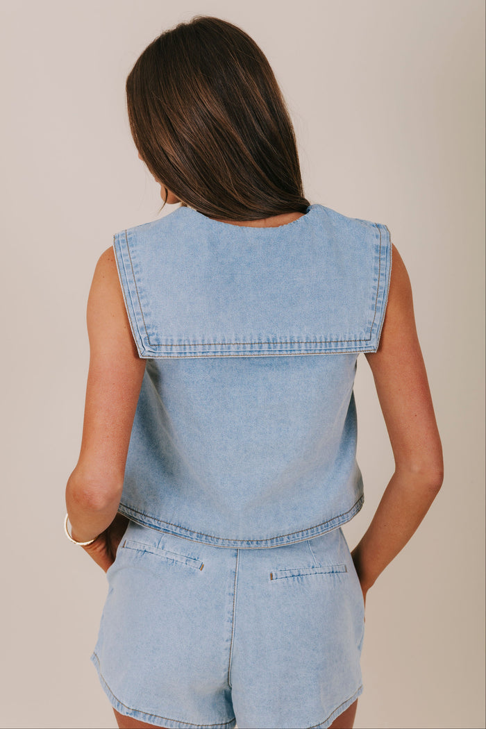 denim oversized collar top back
