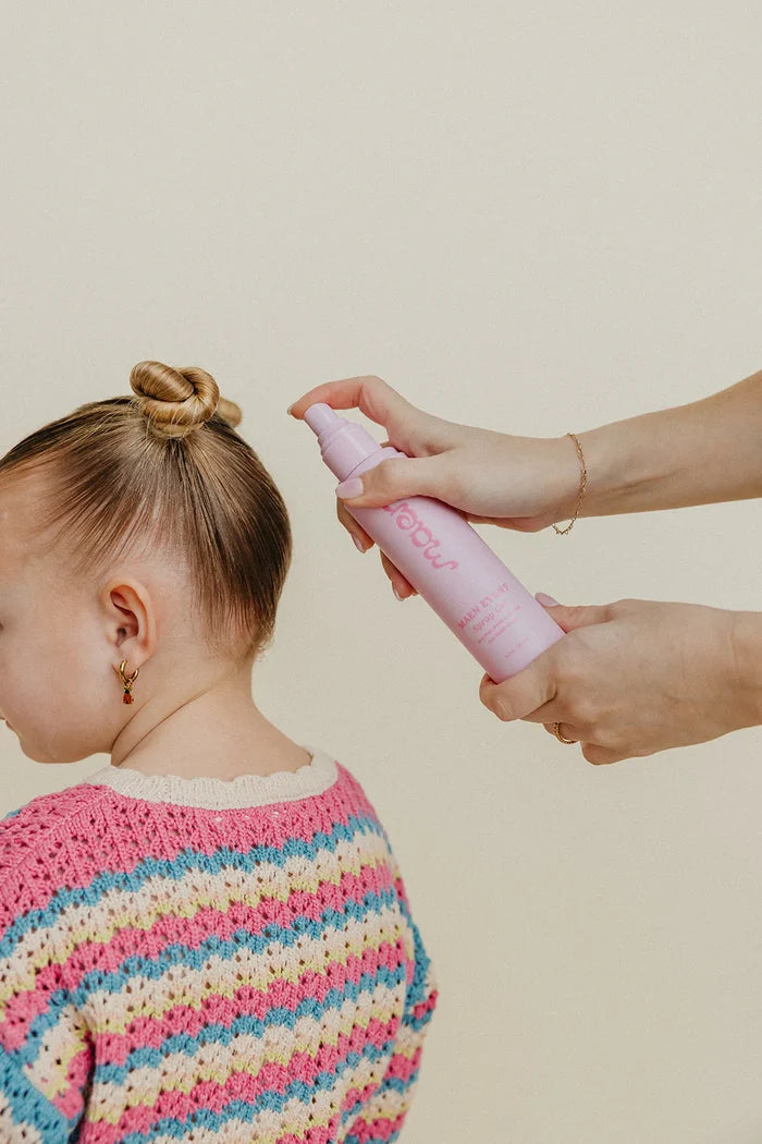 MAEN spray on gel for easy hair dos in a pink bottle