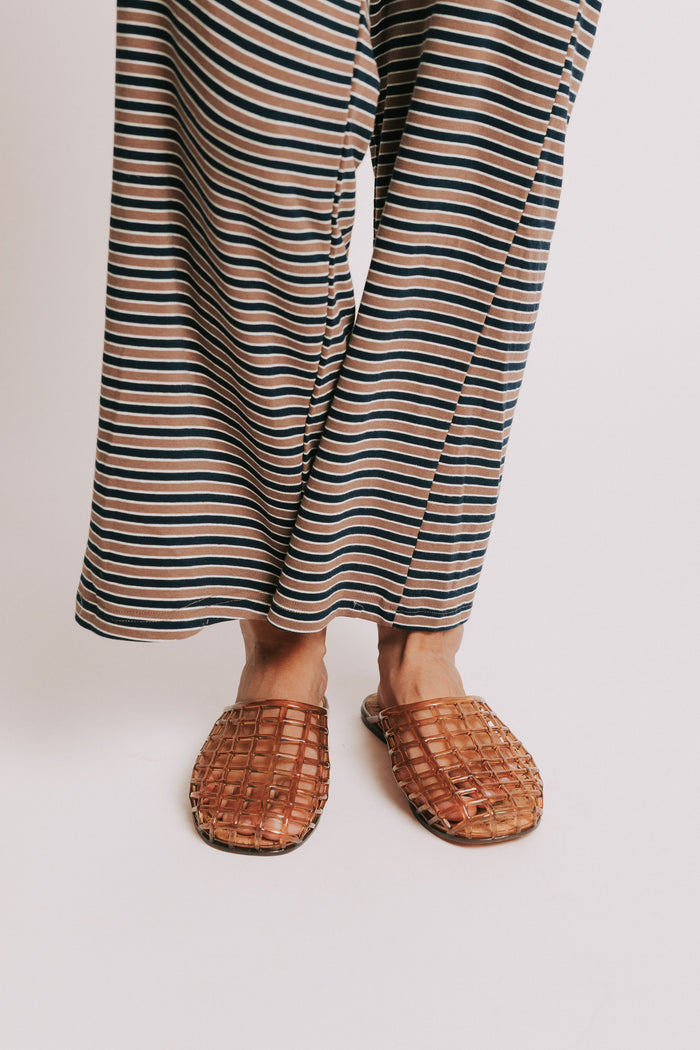mia darby jelly sandals