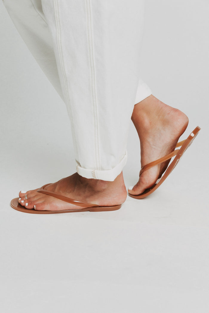 mia nyah jelly sandal