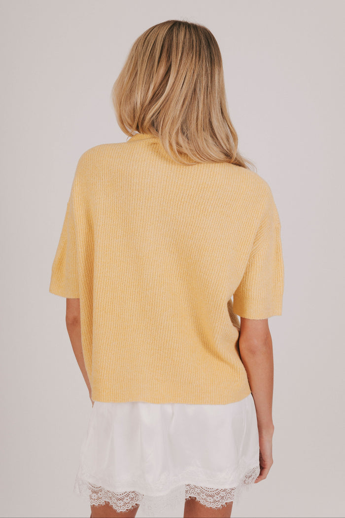ribbed yellow knit button top back
