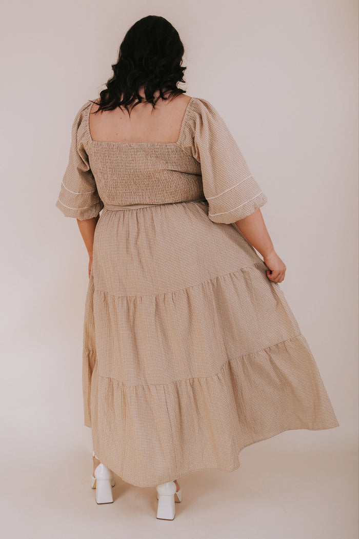 PLUS SIZE - Come See Me Dress