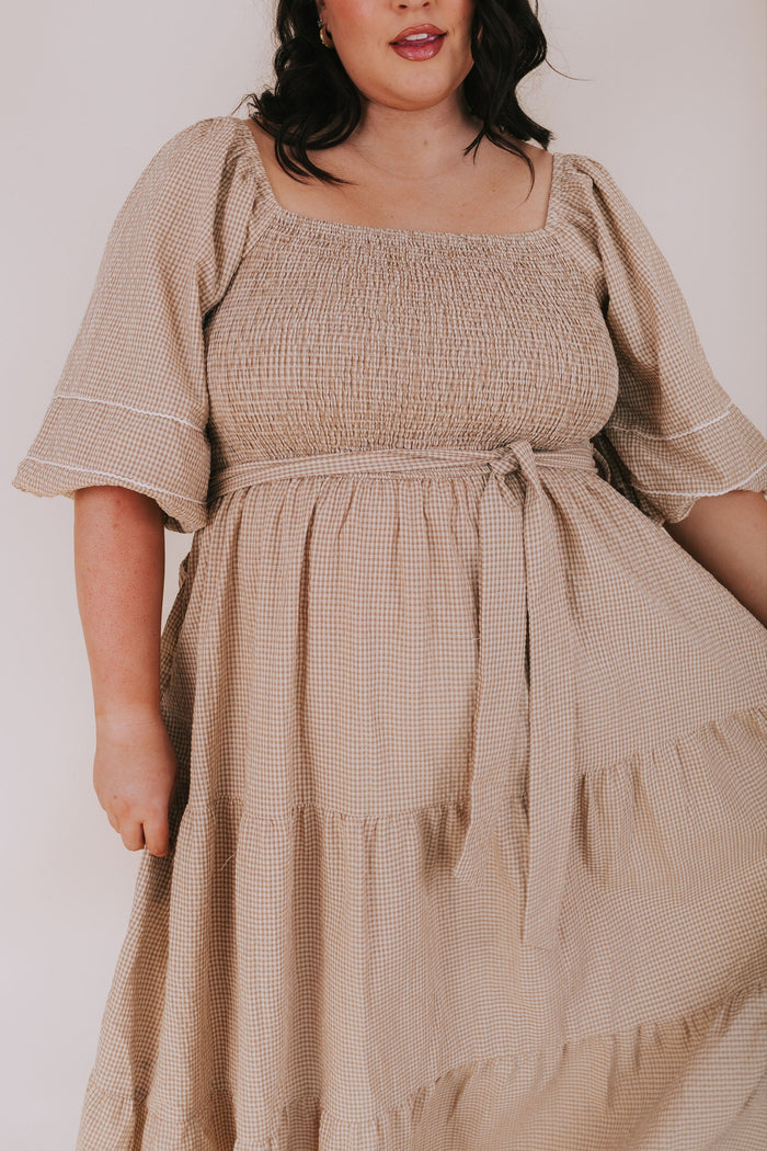 PLUS SIZE - Come See Me Dress