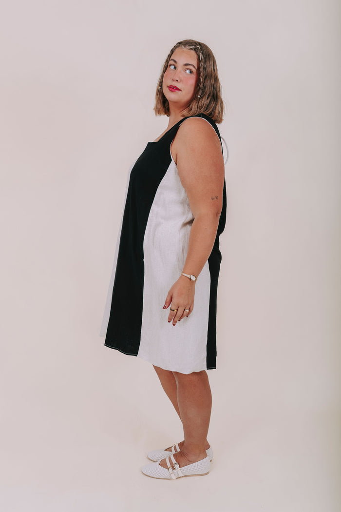 PLUS SIZE - Contrast Couture Dress