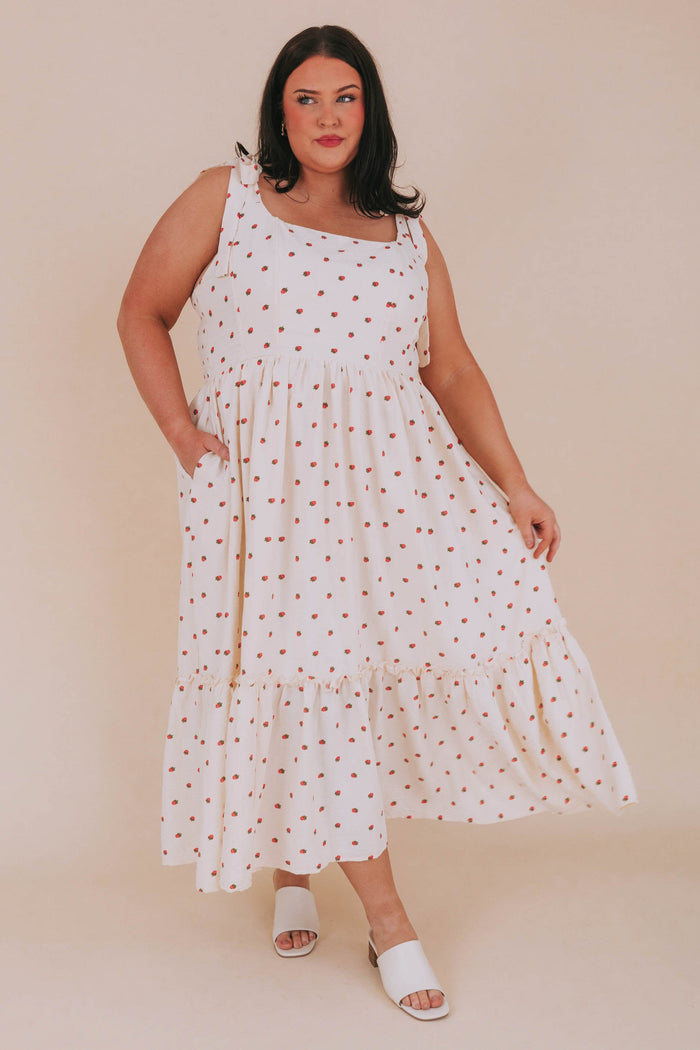 PLUS SIZE - Strawberry Kisses Dress
