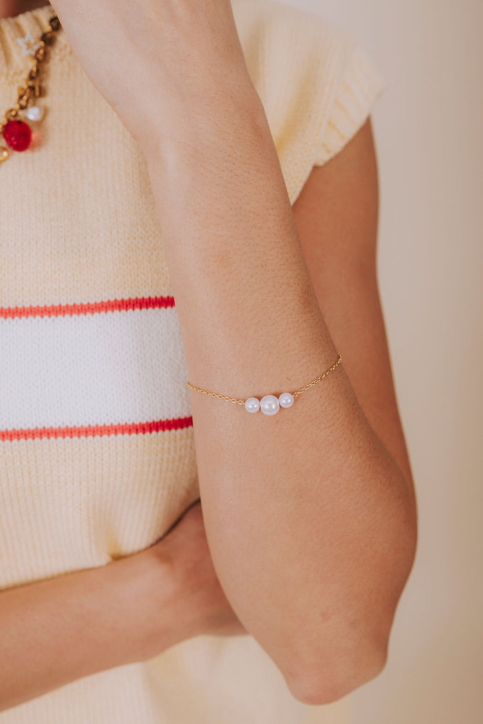 3 pearl simple gold bracelet 2