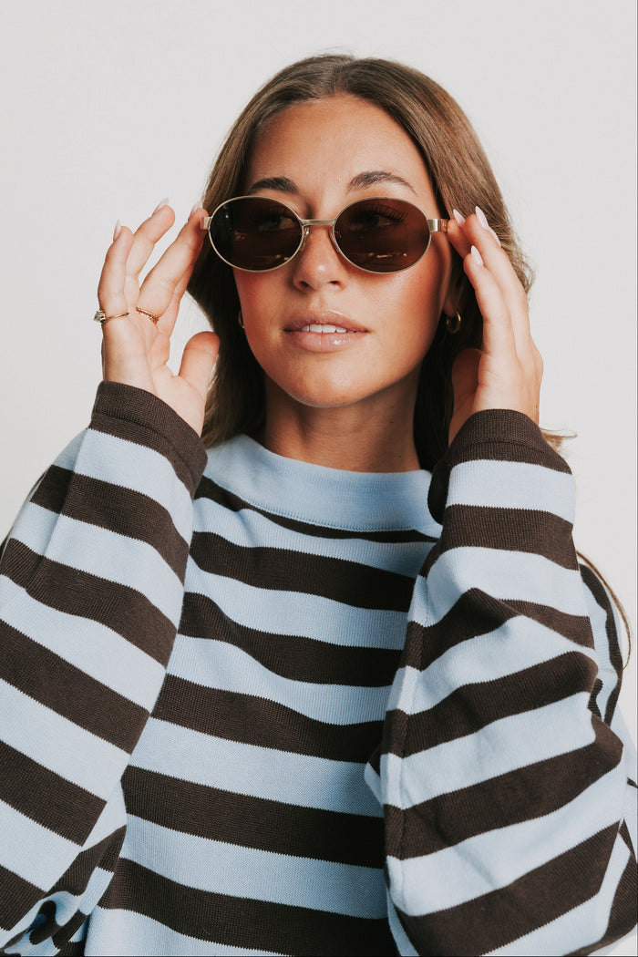 quay anyways sunglasses model