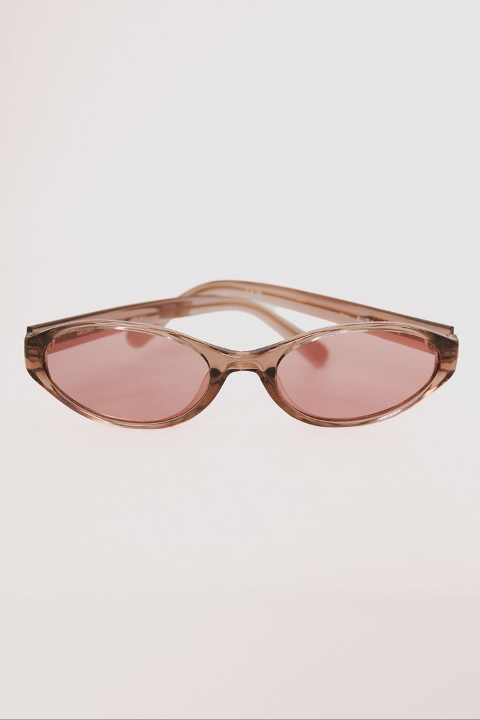 quay aura points sunglasses doe
