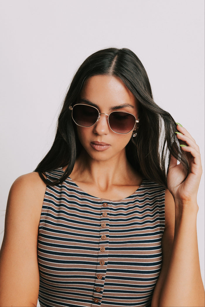 quay big time sunglasses model