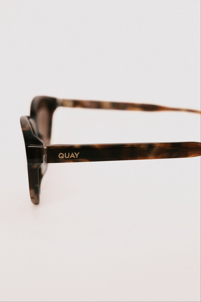 quay-talk-nice-sunglasses-close