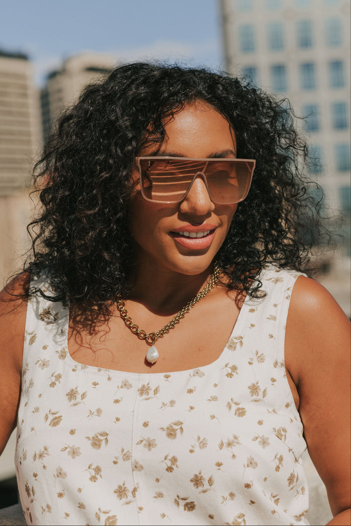quay nightfall medium sunglasses lifestyle 3