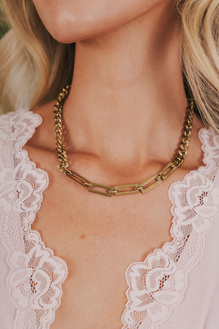 cable chain necklace on model