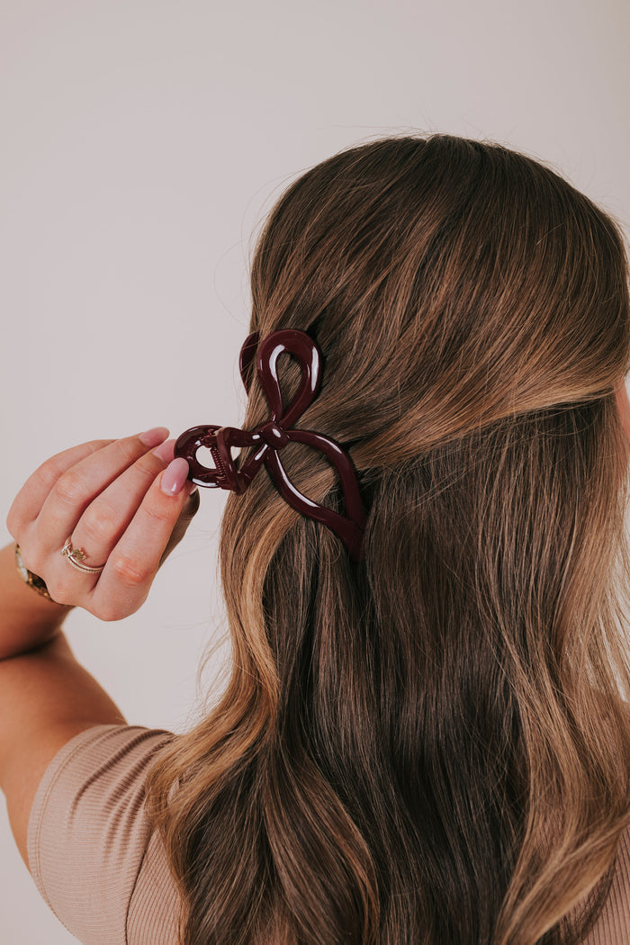burgundy plastic bow hair clip 2