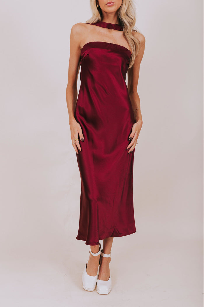 Plum satin scarf sleeveless midi dress front