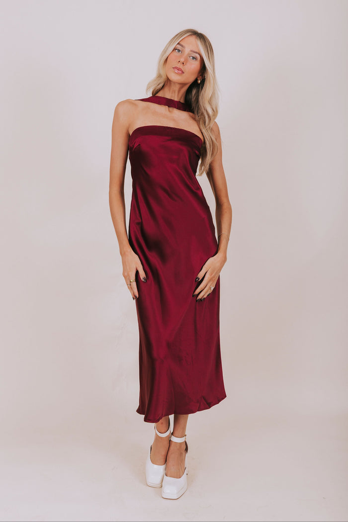 Plum satin scarf sleeveless midi dress model