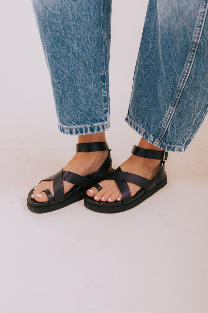 STEVE MADDEN - Mira Black Leather