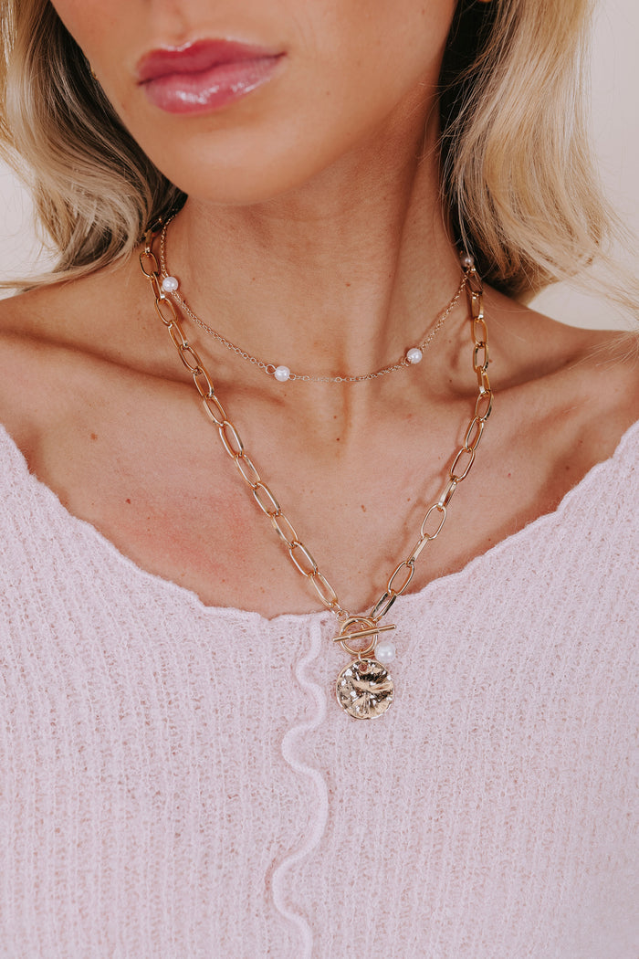 Still Wondering Necklace Set