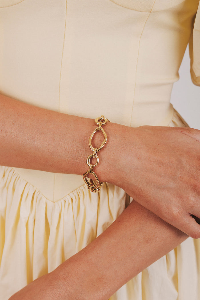 gold chunky chain abstract bracelet