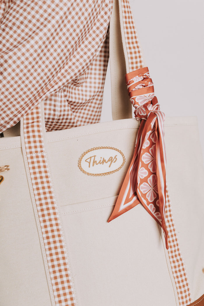 the darling effect canvas tote bag close