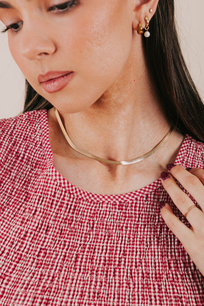 herringbone-gold-chain-model