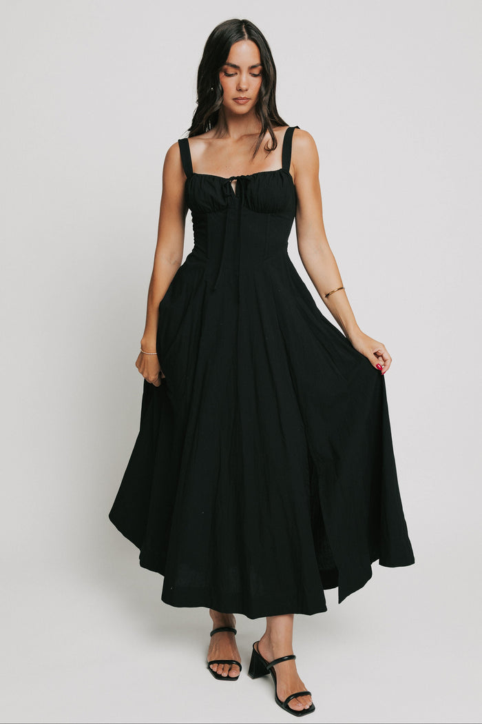 maxi dress with structured bodice with slit in the front black