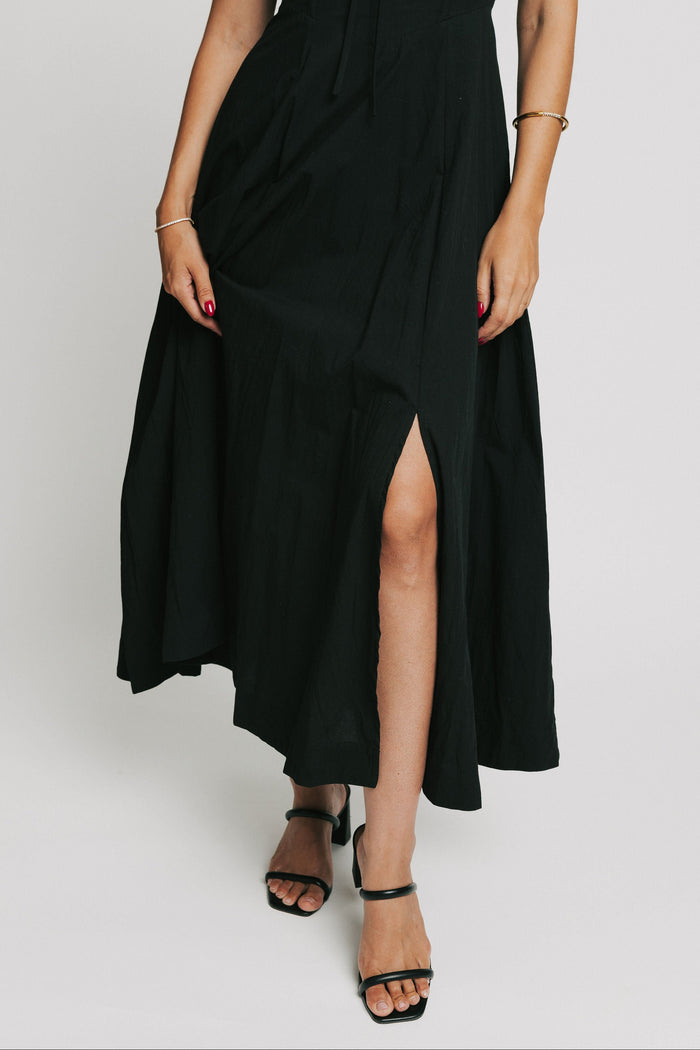 maxi dress with structured bodice with slit in the front black skirt