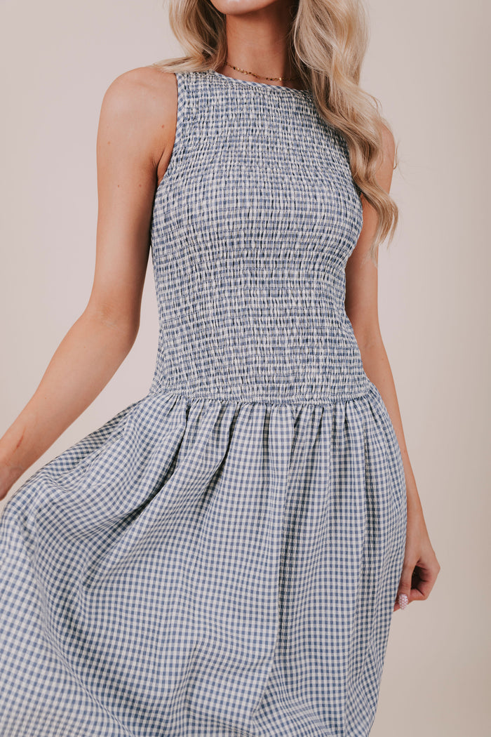 blue gingham shirred midi dress detail