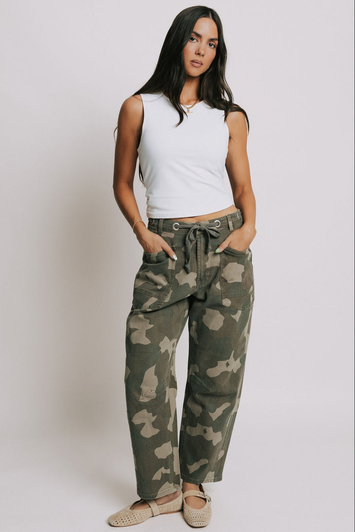camo barrel jeans with woven belt